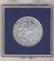 1977. 200Ft Ag "Nemzeti Múzeum" T:BU Eredeti, plombált MNB plasztiktokban!