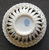 Herendi jelzéssel ellátott Viktória-mintás áttört kosárka / Herendi chinaware tray 7,5x9,5 cm
