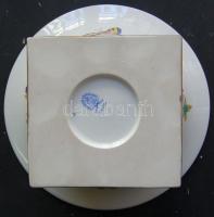 Herendi jelzéssel ellátott kézzel festett Viktória-mintás oroszlán lábakon álló kínáló tál/Herend ha...