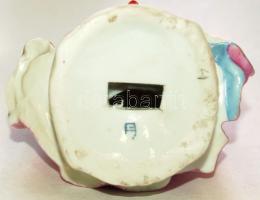 Hölgyet ábrázoló porcelán figura alt Wien jelzéssel / Chinaware figure 17 cm