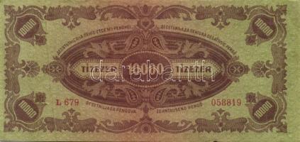 1945. 10000P bélyeggel  és függőlegesen végighúzódó papírránccal T:II