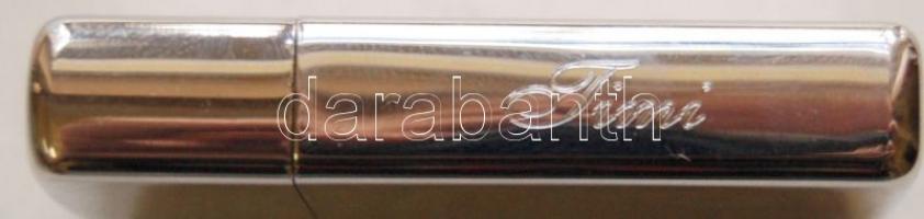 Női Zippo öngyújtó gravirozással + majdnem teli flakon benzin / Zippo lighter and benzin