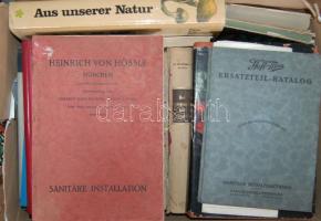 Vegyes nyomtatvány és könyv tétel:4 db régi árukatalógus 1913-tól, 9 db orvosi témájú könyv, 10 db növényekkel foglalkozó német nyelvű könyv