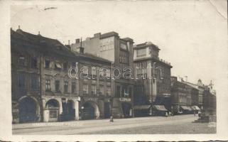 Hradec Králove main square with the shops of Spálek and Melichar photo (EB)