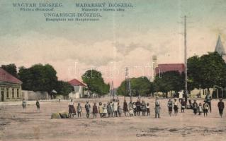 Magyardiószeg main square