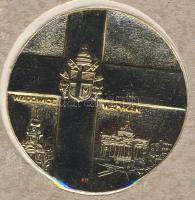 Lengyelország 1979. II. János Pál Pápa aranyozott emlékmedál, eredeti papírtokban! T:1