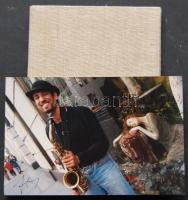 Féner Tamás (1938): Szaxofonos; filctollal jelzett vintage fotó 10x15 cm + hozzá Féner nyomással karton-szövet téka