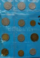 Tartalmas érme gyűjtemény, négy mappába rendezve, precízen katalogizálva, az elválasztólapokon felso...