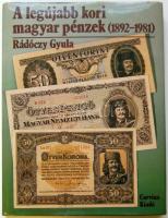 Tartalmas érme gyűjtemény, négy mappába rendezve, precízen katalogizálva, az elválasztólapokon felso...