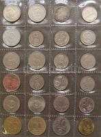 Tartalmas érme gyűjtemény, négy mappába rendezve, precízen katalogizálva, az elválasztólapokon felso...