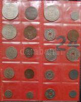 Tartalmas érme gyűjtemény, négy mappába rendezve, precízen katalogizálva, az elválasztólapokon felso...