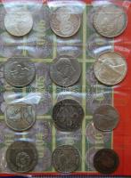 Tartalmas érme gyűjtemény, négy mappába rendezve, precízen katalogizálva, az elválasztólapokon felso...