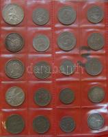 Tartalmas érme gyűjtemény, négy mappába rendezve, precízen katalogizálva, az elválasztólapokon felso...