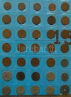 Tartalmas érme gyűjtemény, négy mappába rendezve, precízen katalogizálva, az elválasztólapokon felso...