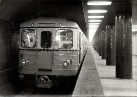 cca 1970 Pálmai István: 5 db metró-fotó 18x13 cm