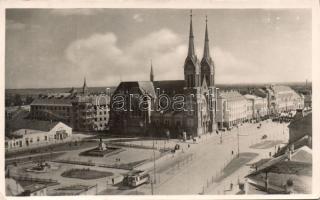 Békéscsaba Kossuth tér a Próféta vendéglővel és villamossal