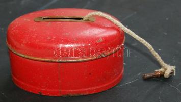 Kis fém persely kulccsal