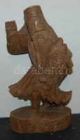 Japán faragott fa halász-figura (oldalán egy ismeretlen rendeltetésű lyuk)