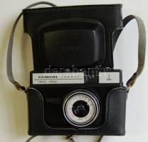 SMENA Symbol márkájú fényképezőgép tokban