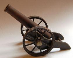 Ágyú alakú vas asztali dísz 14x18 cm