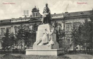 Nagyvárad Szacsvay statue