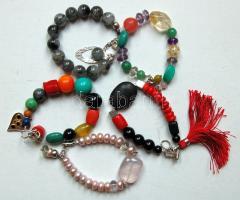 5 db féldrágakő karkötő ezüst (Ag) szerelékkel: korall, rózsakvarc, tenyészett gyöngy, ametrin, citrin, howlit, ónix, türkiz, stb.