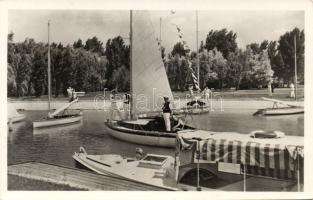 Balatonkenese fővárosi üdülőtelep, vitorlás kikötő