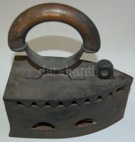 Régi szenes vasaló 21x11x23 cm