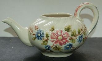 Múlt század eleji Zsolnay jelzésű teáskanna fedél nélkül, apró égetési hajszálrepedésekkel, virágfüzér díszítéssel ellátva, 14cm-es magassággal