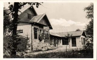 Budakalász Kevélynyergi Menedékház photo