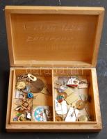 40 darabos kis jelvénytétel fa dobozkában