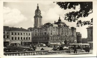 Pécs Tanácsház állami áruházzal, autóbuszokkal