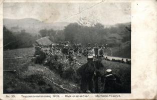 9 db militária képeslap, főleg I. világháború