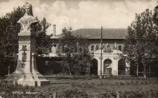 Gyula Népkert Erzsébet-szobor