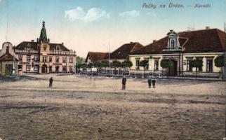 Pecky na Dráze main square (EB)