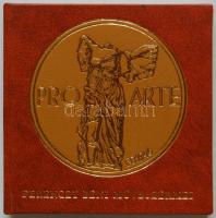 1980. Ferenczy Béni Művészérmei címmel megjelent minikönyv számtalan képmelléklettel, többnyelvű változata, Szentendrén kiadva, szép állapotban