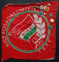 1971 KISz fogadalomtétel kendő jelvényekkel