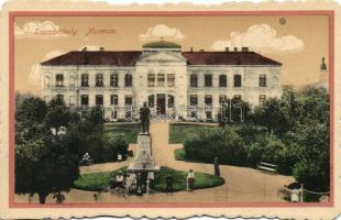 2 db megíratlan régi Szombathely képeslap - Múzeum és Frigyes Főherceg Laktanya