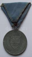 1940. "Erdélyi részek felszabadulásának emlékére" fém emlékérem szalaggal T:2-