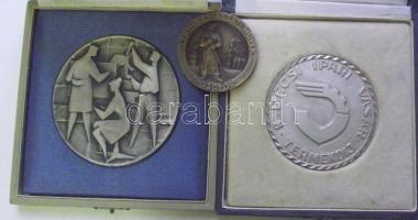3db klf plakett, mint a Diósgyőri Kohászati Művek, Vincze jelzésű szocialista plakett és Pécsi Ipari Vásár 8. termékdíj érem T:2 kettő eredeti adományozói dísztokban