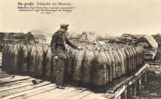 Angol fegyverraktár / Englische Munitionslager