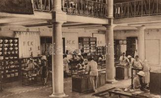 Kinshasa (Léopoldville) shoppijng center interior
