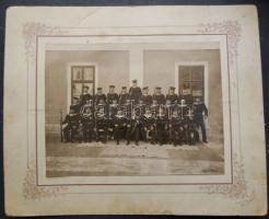 1907 Pola Haditengerész iskola nagyméretű tablóképe, kemény tablón (tabló sarka sérült) / Pola navy academy cabinet photo 30x36 cm