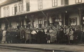 Kiskunhalas Vasútállomás photo (small tear)