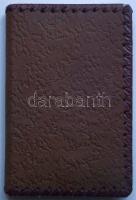 cca 1900 Bőrkötéses használatlan emlékkönyv aranyozott lapszélekkel / Unused memory book in leather binding with golded pages