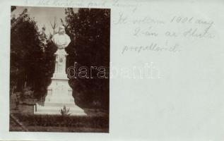 Zimony Franz Joseph statue