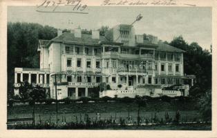 Lazne Luhacovice Smetana building