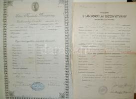 Munkakönyv bevásárlási könyv pénztárkönyv, + 17 db számla, okmány