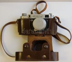 FED 2 fényképezőgép tokkal