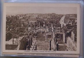 33 db régi dél-olasz városképes lap fotóalbumban / 33 South Italian cards in a photo album